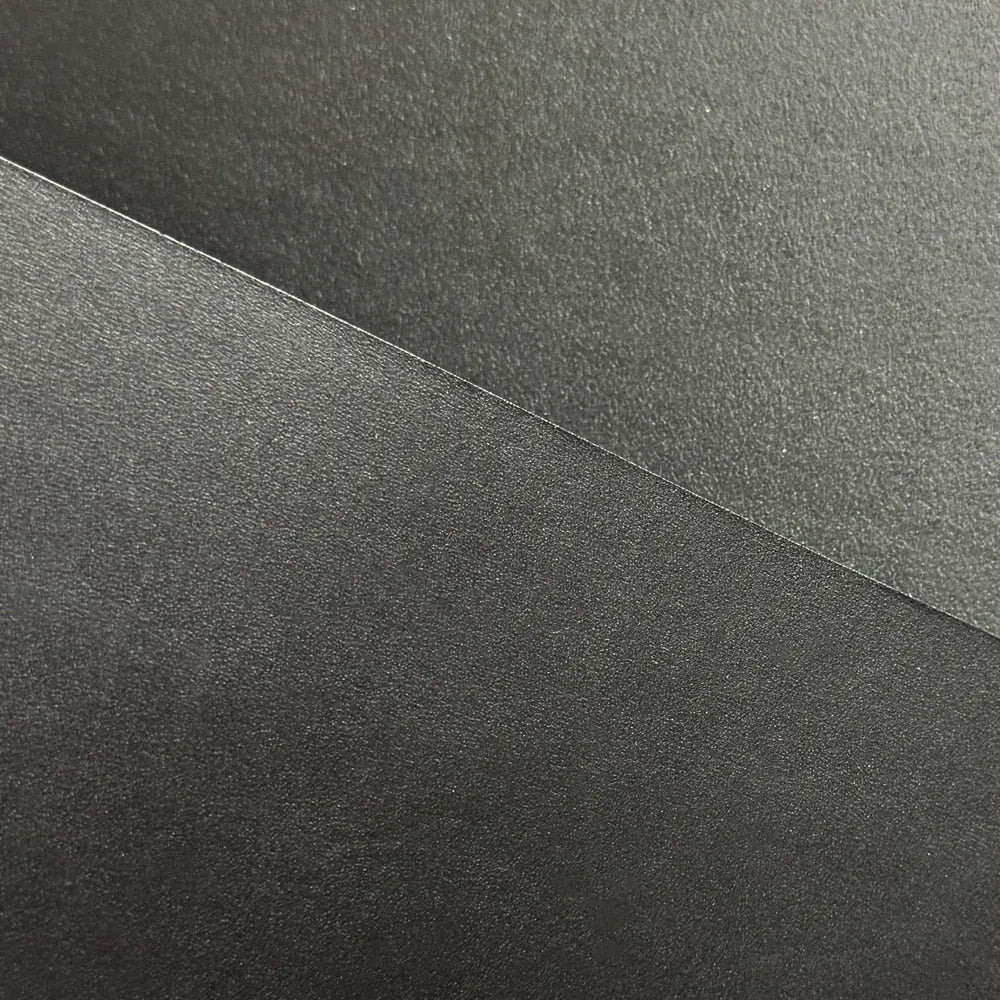 Skóra bydlęca licowa garbowana roślinnie 1.2 mm - Czarna – CraftPoint